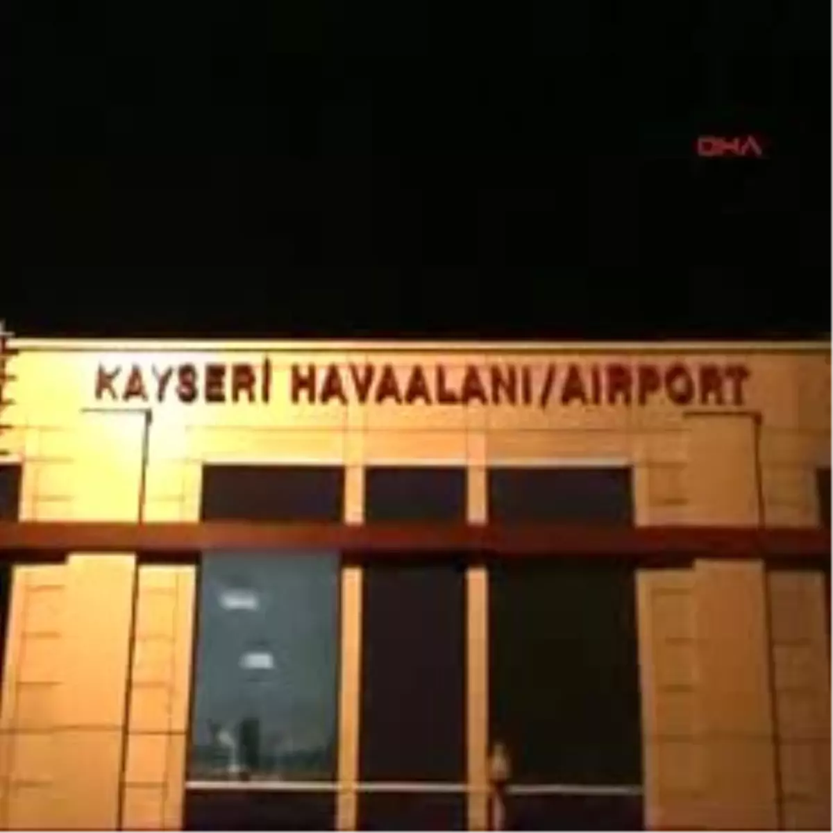 Kayseri Dalgın Yolcu Çantasını Teslim Aldı