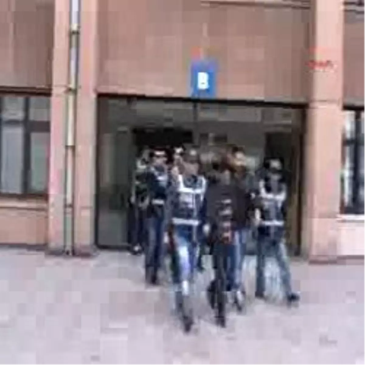 İthal Uyuşturucu Şebekesi Çökertildi