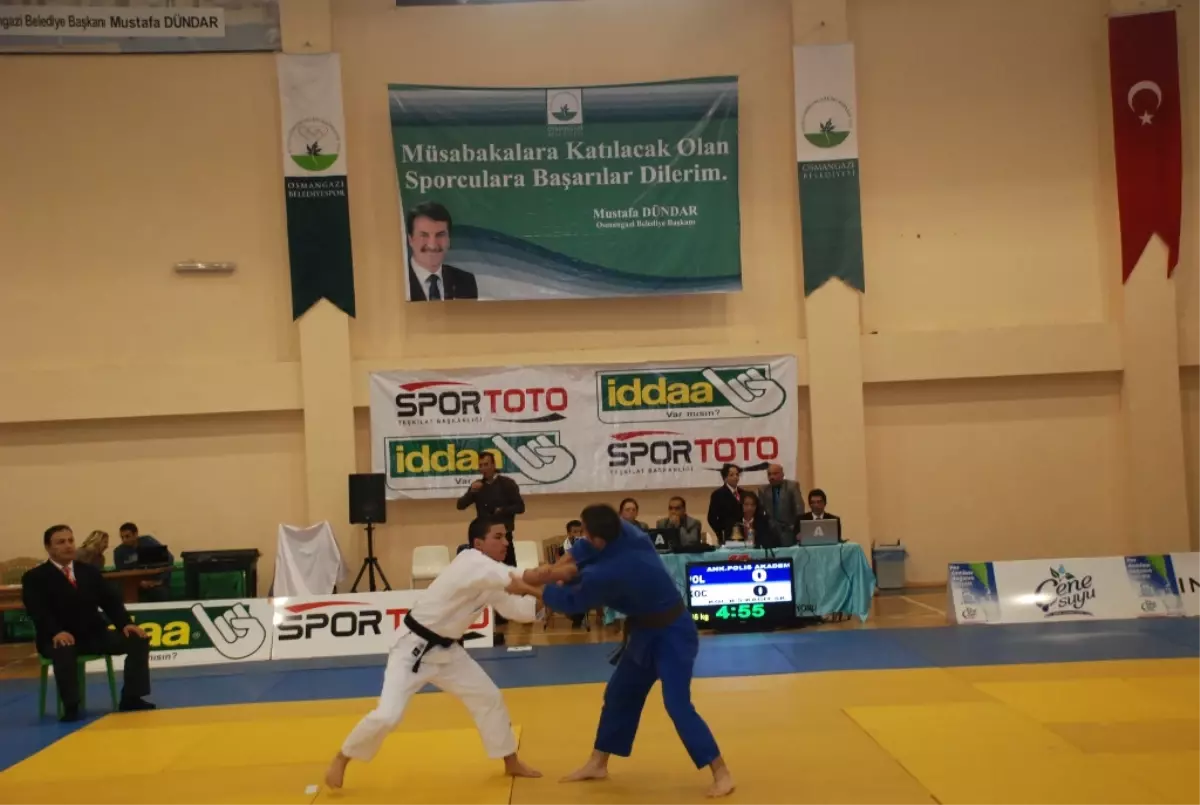 Osmangazi Judoya Damgasını Vuruyor