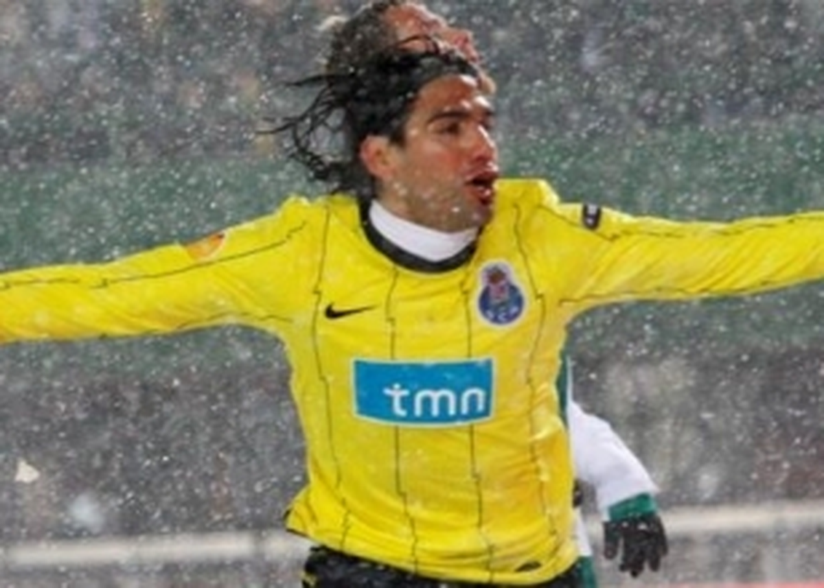 Viyana'da Falcao Şov: 1-3