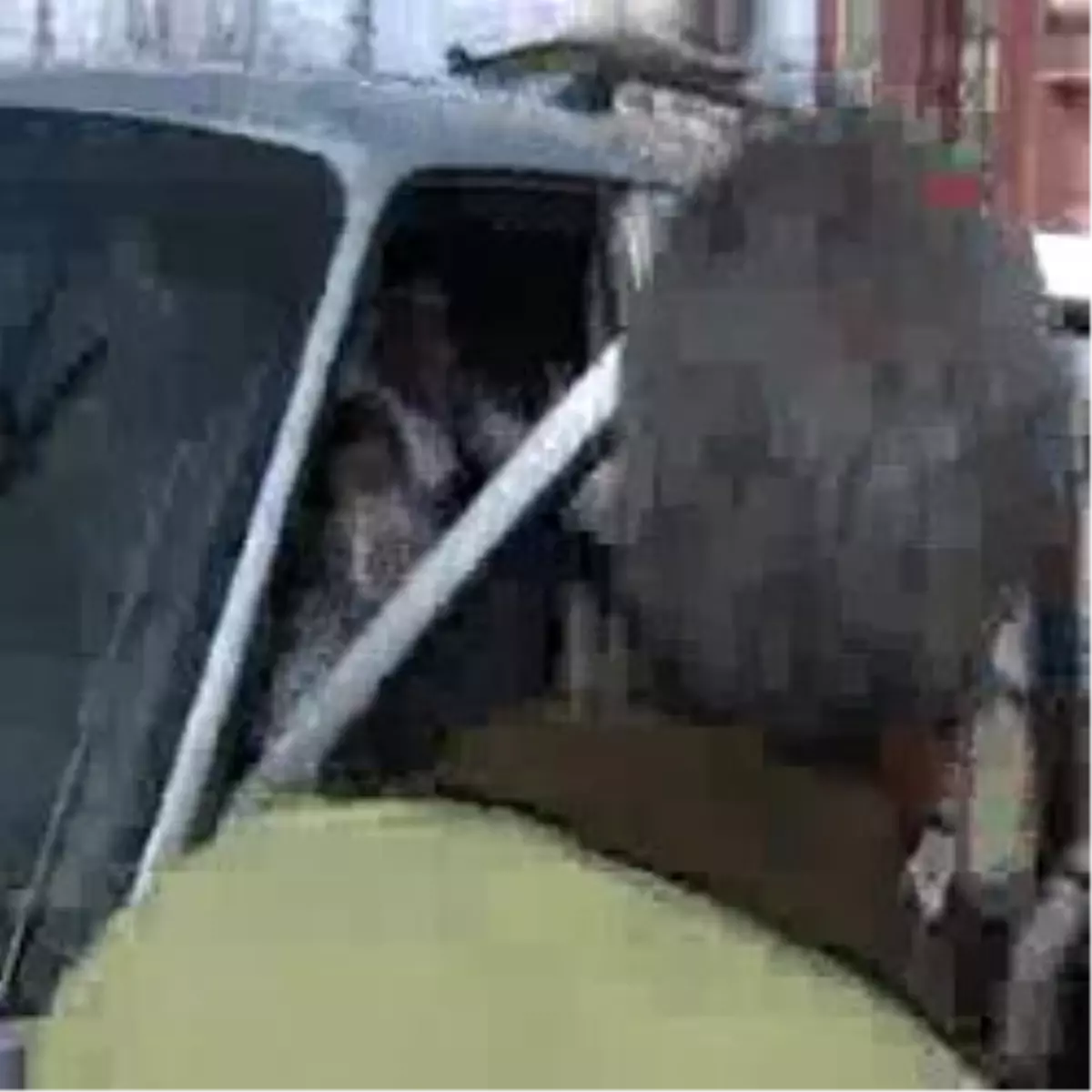 Ambulans Kaza Yaptı