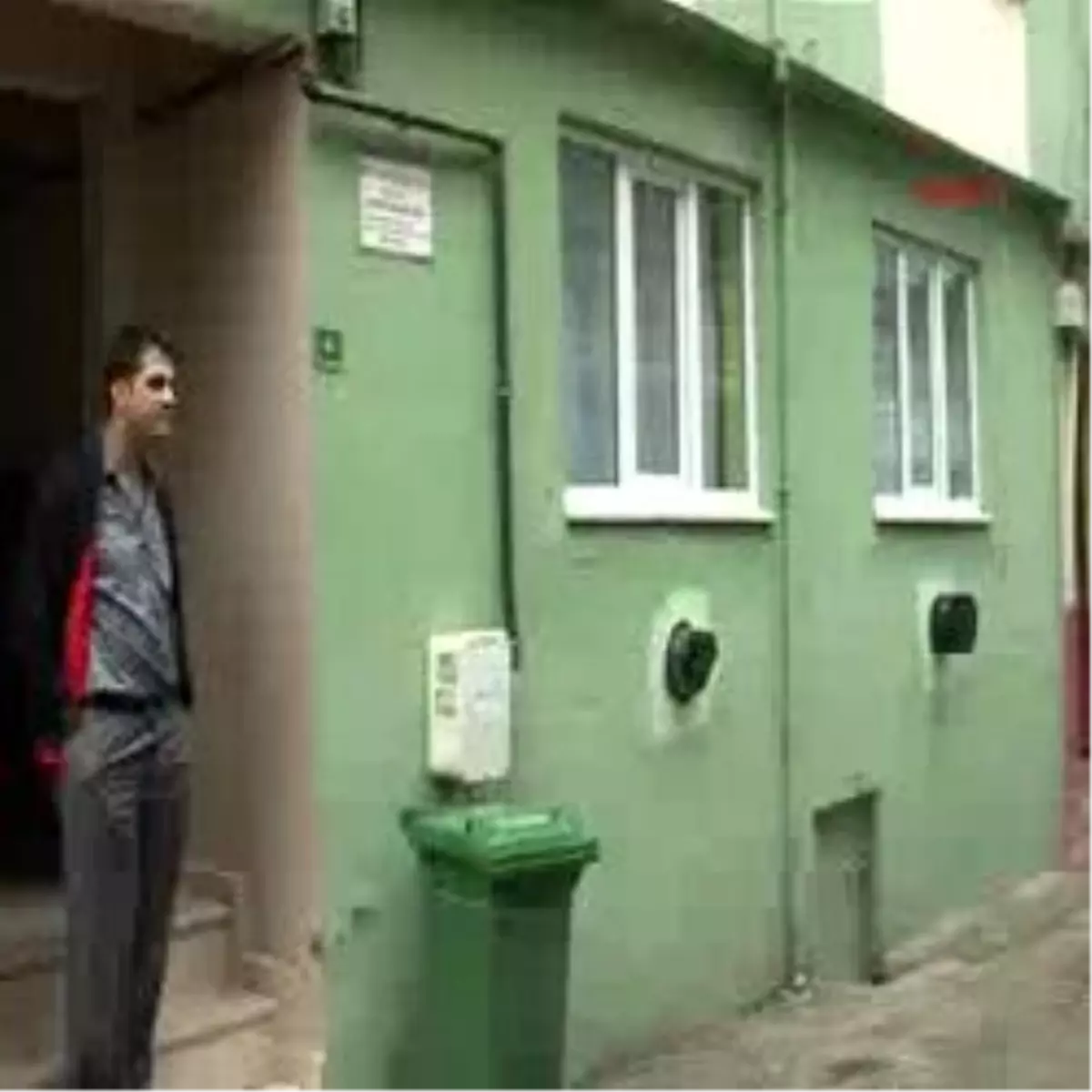 Bursa-Otomotiv İşçisi Cinnet Getirdi