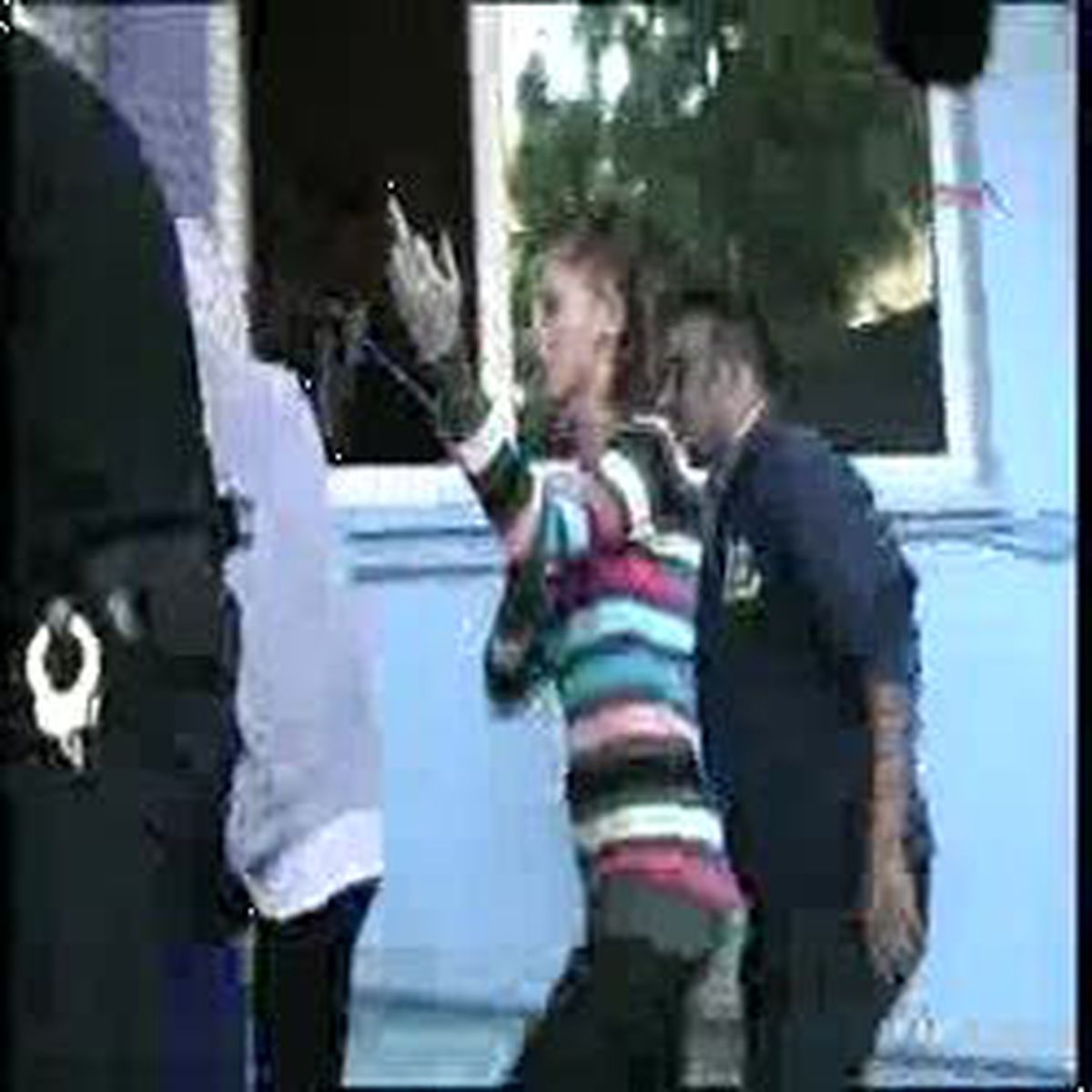 Bir Marketten Bira Çalan İsveçli Kızlar Sınır Dışı Edildi