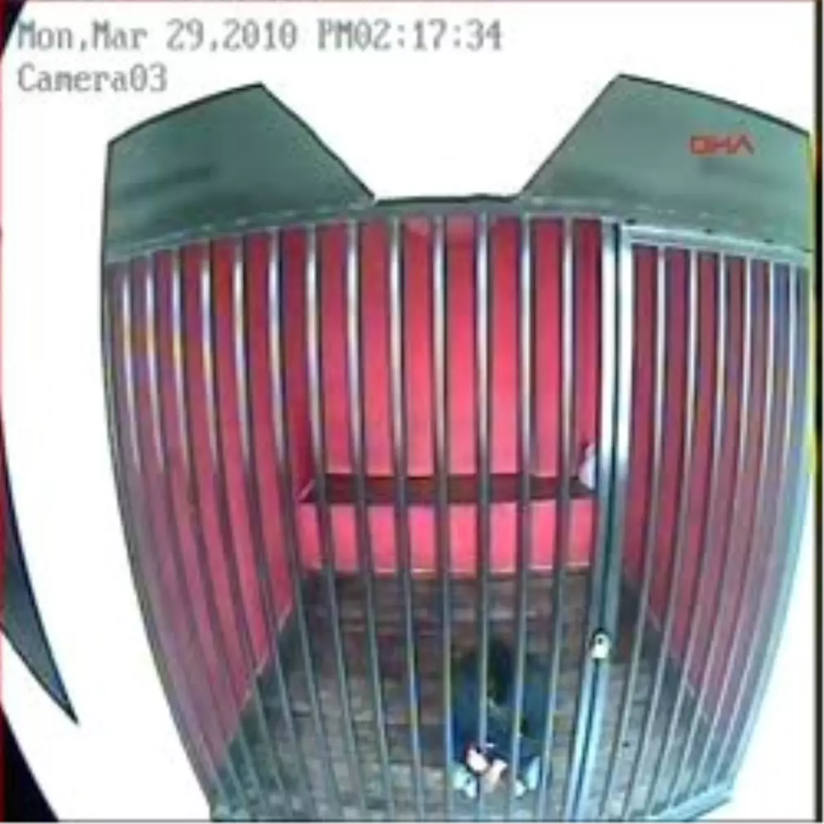 Emniyette Ölümün Görüntüleri