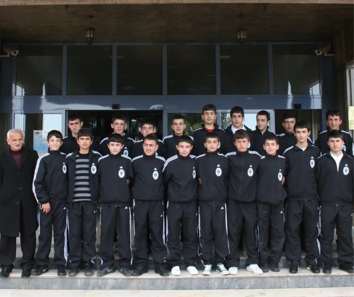 Rize Belediyespor’dan Dostluk Maçı…