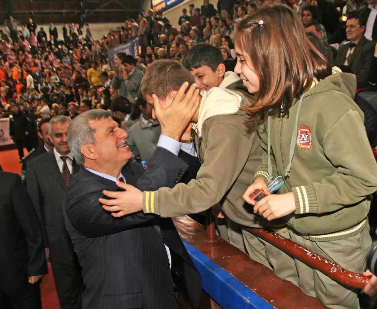 Sbs de Başarılı Olanlar Bisikletlerini Aldı