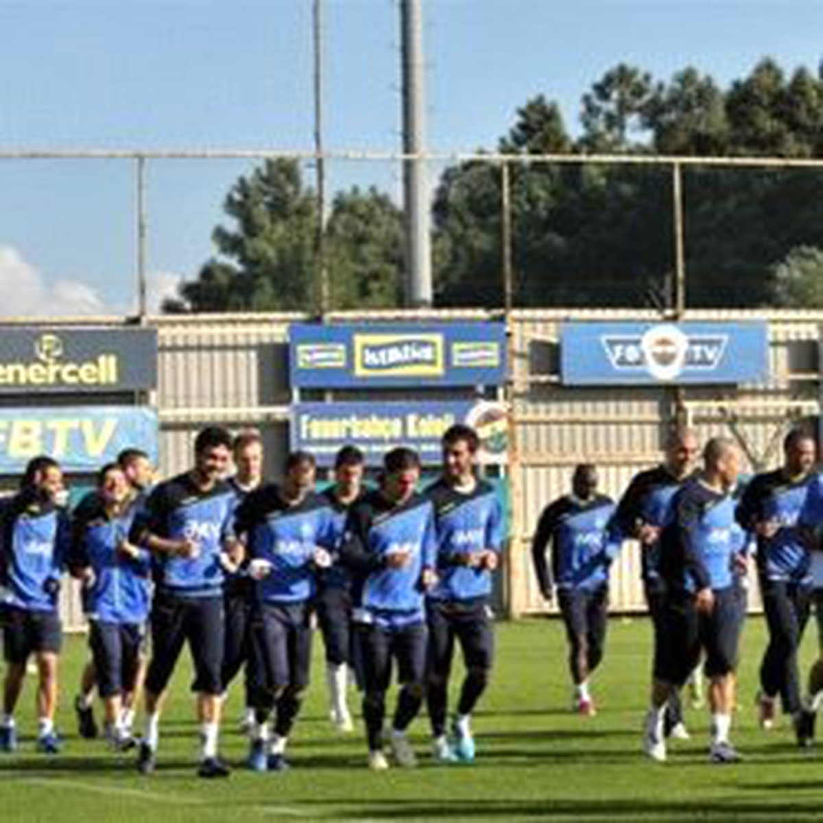 Niang, Caner Ve Mehmet Topuz'dan İyi Haber Geldi