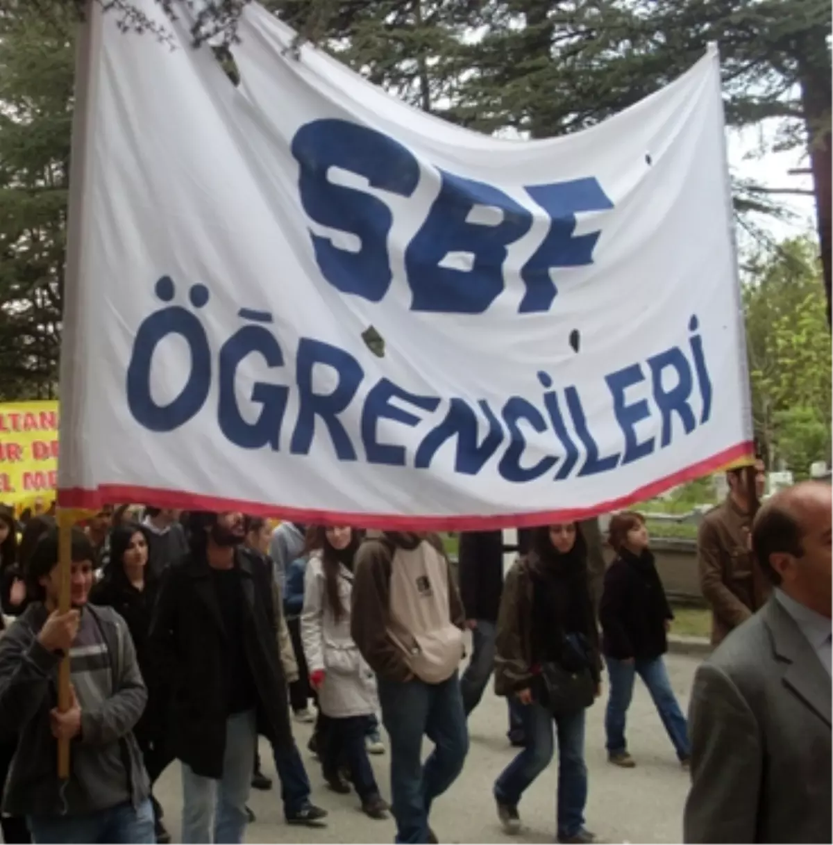 Ankara SBF\'de Gerginlik