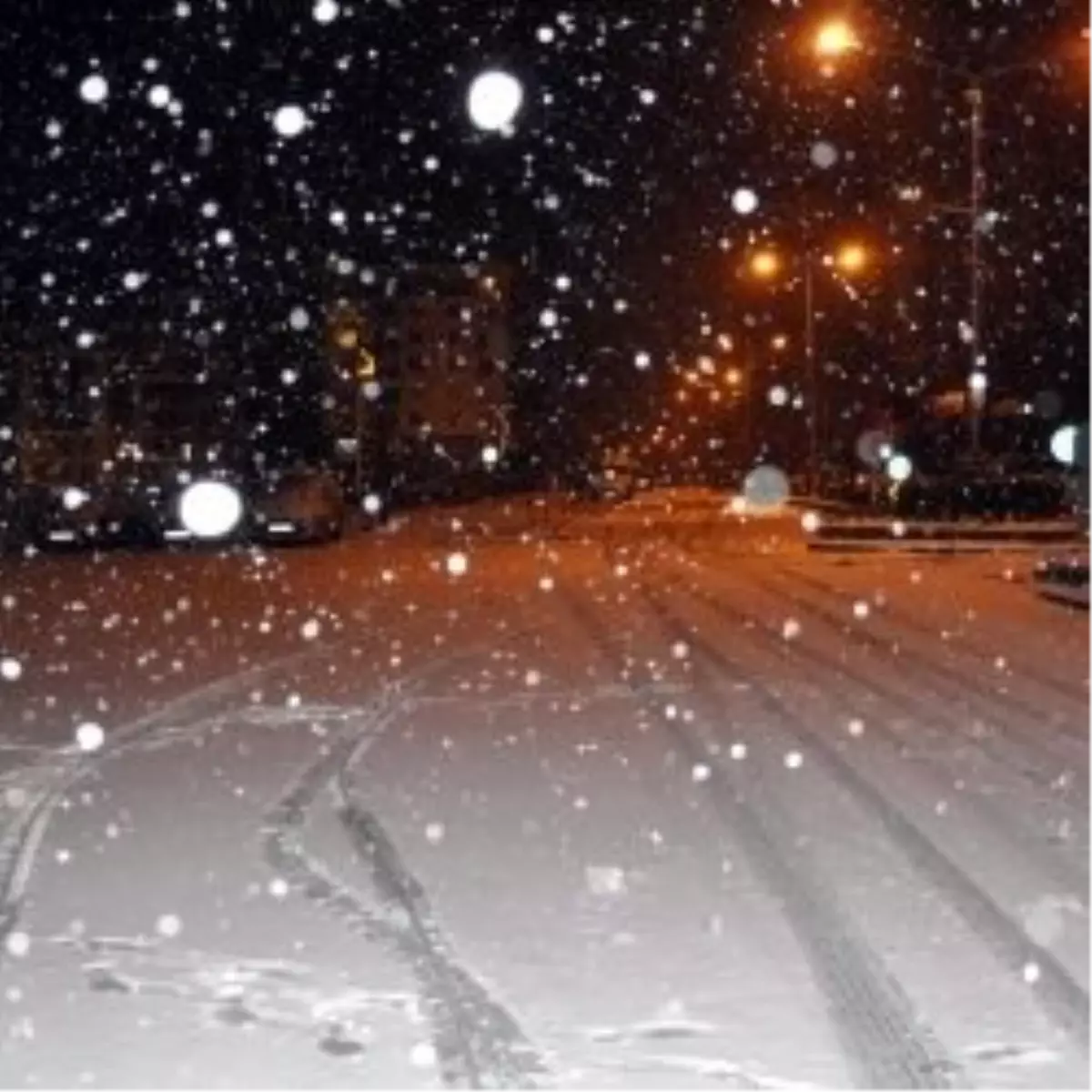 Çorlu\'da Kar Yağışı Başladı