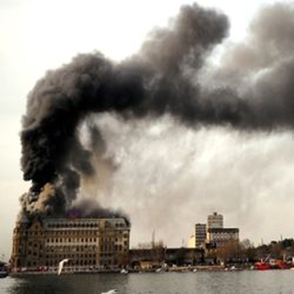 Haydarpaşa Yangını