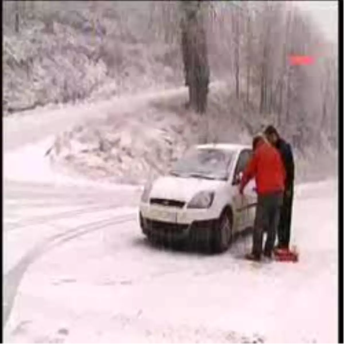 Kartepe Beyaza Büründü