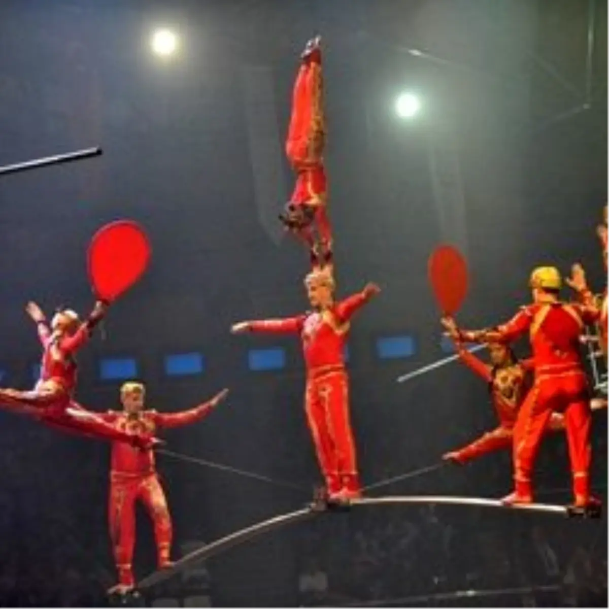 Büyük Ankara Sirki Eğlendirmeye Devam Ediyor