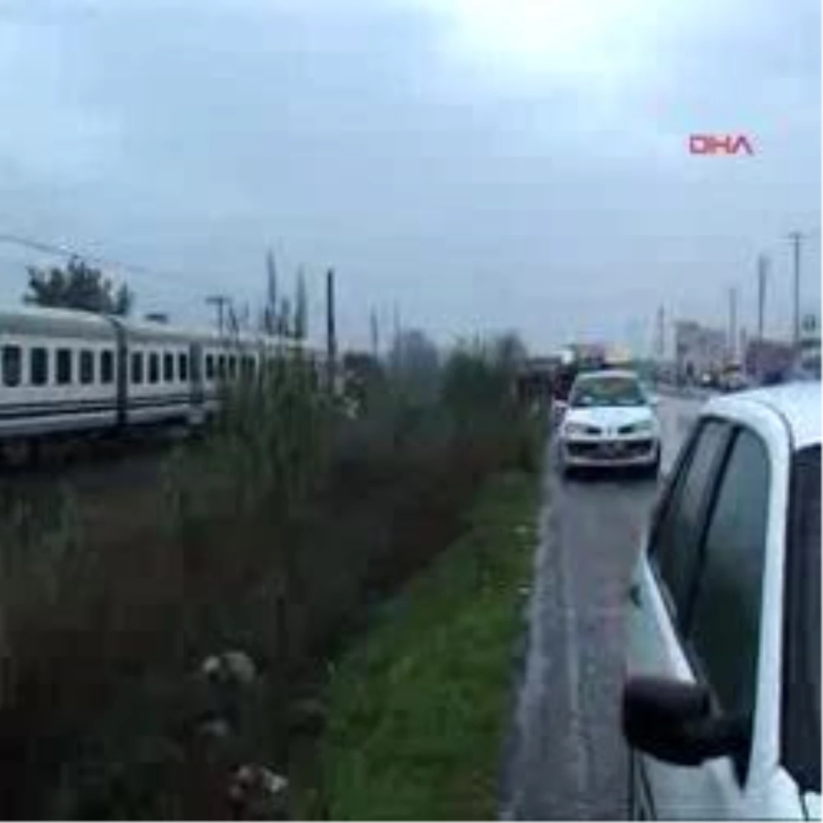 Aydın´Da Yük Treni Otomobile Çarptı: 4 Ölü