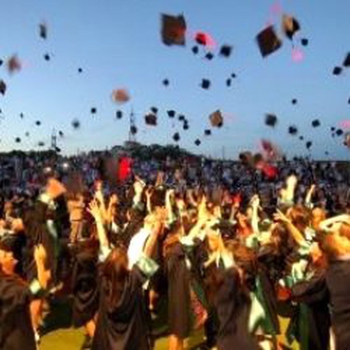 - Belçika'datercümanlık Okulu Mezunları Diplomalarını Aldı