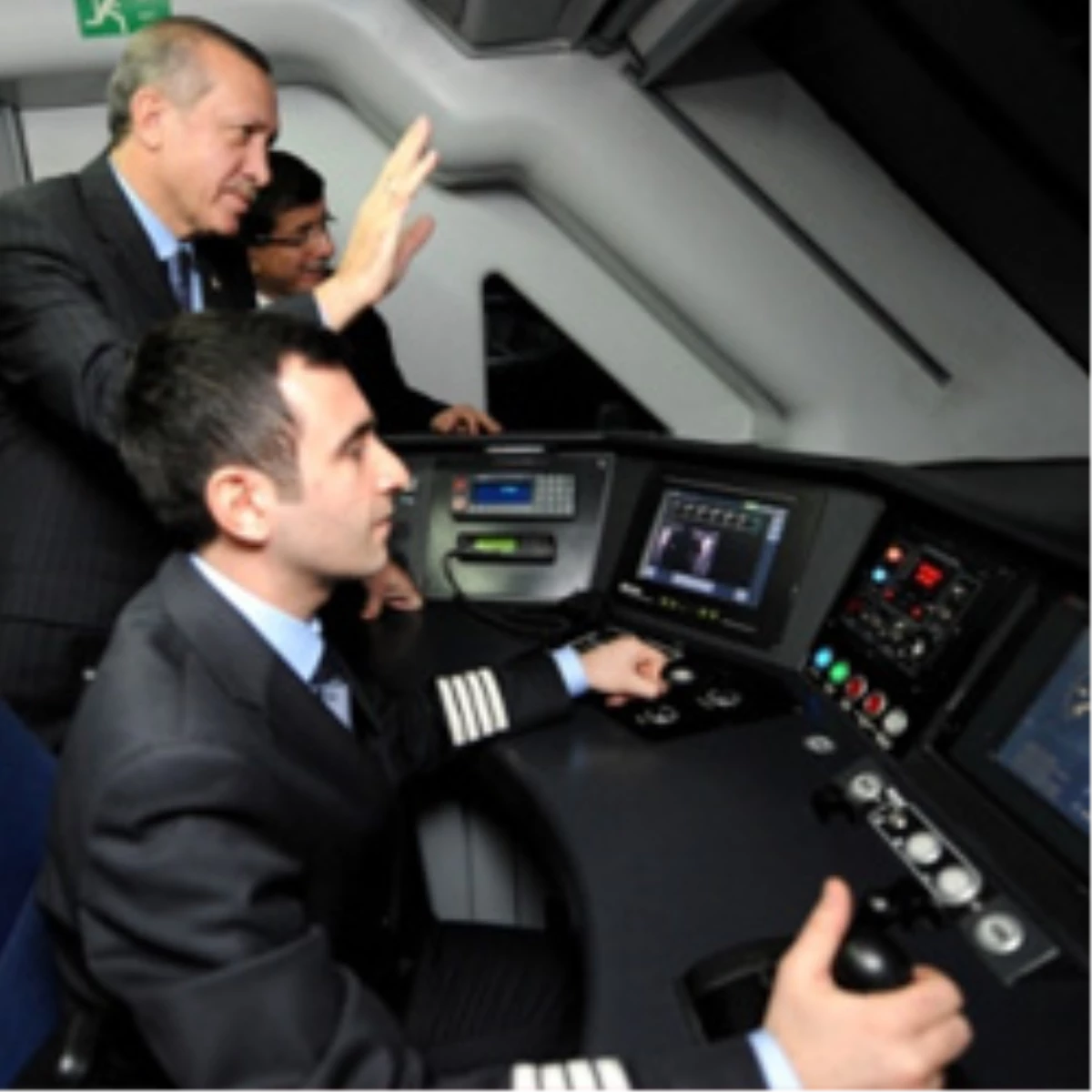 Başbakan Erdoğan, Yüksek Hızlı Trenin Test Sürüşünü Başlattı