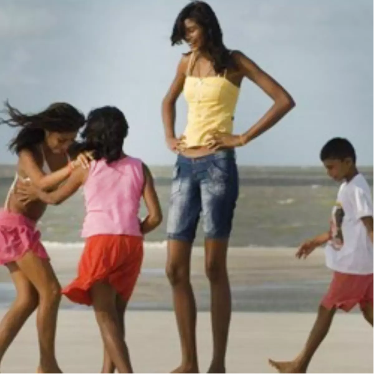 Dünyanın En Uzun Mankeni Oldu