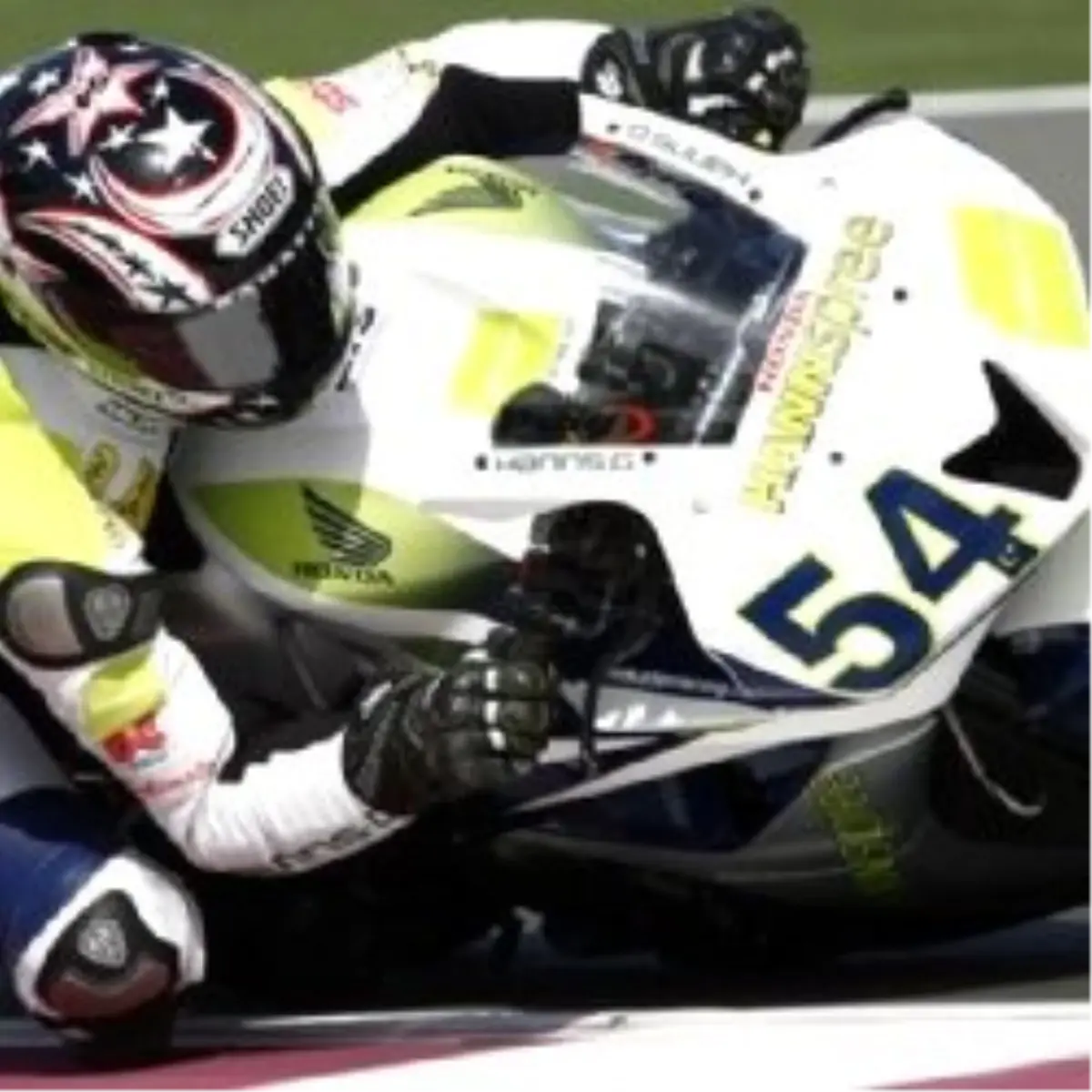 Dünya Supersport Şampiyonu Kenan Sofuoğlu:\'Can Güvenliğiniz İçin Kask Takın\'