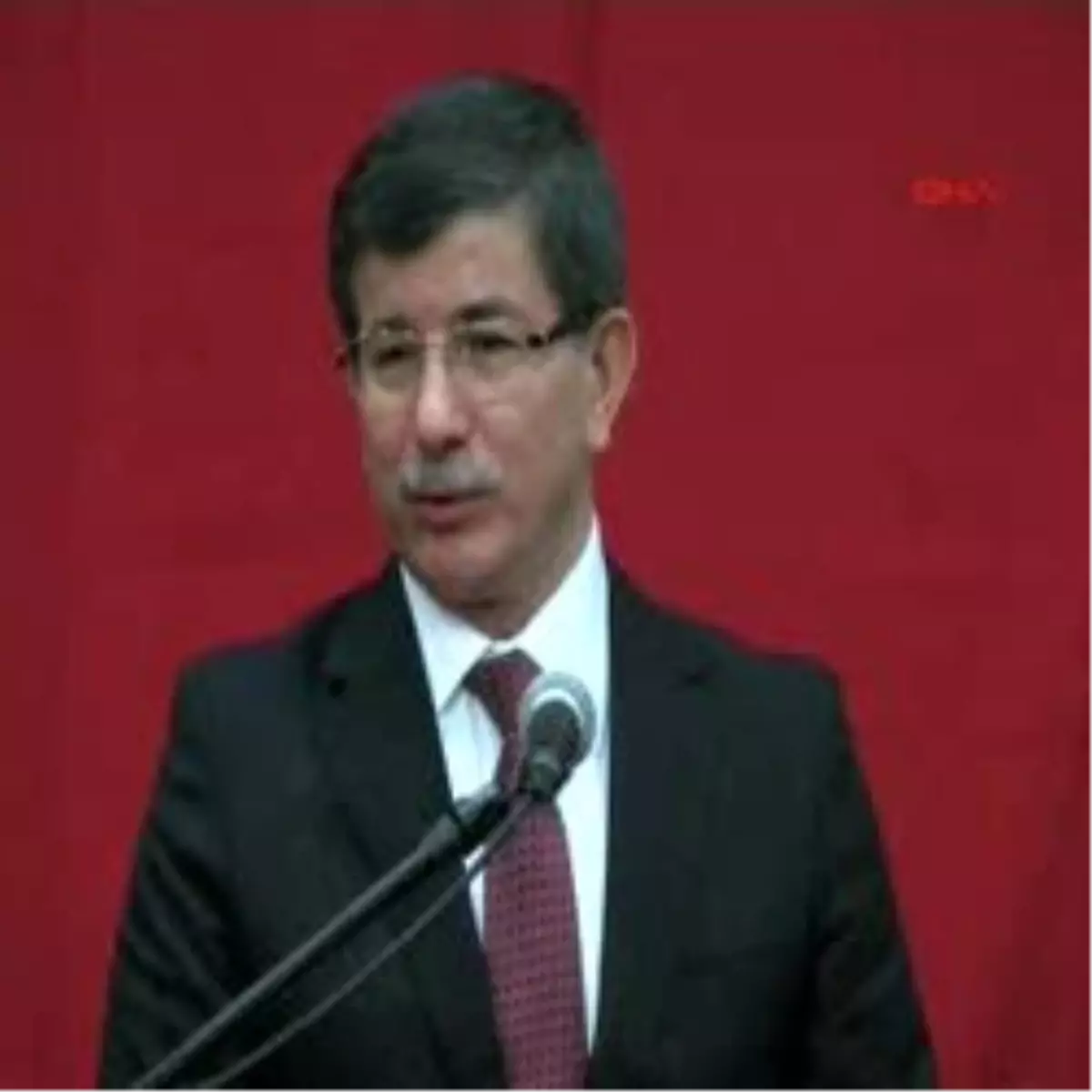 Davutoğlu, "Çabamız Türkiye\'yi, Dünya\'nın Belirleyici Merkez Ülkesi Haline Getirmek"