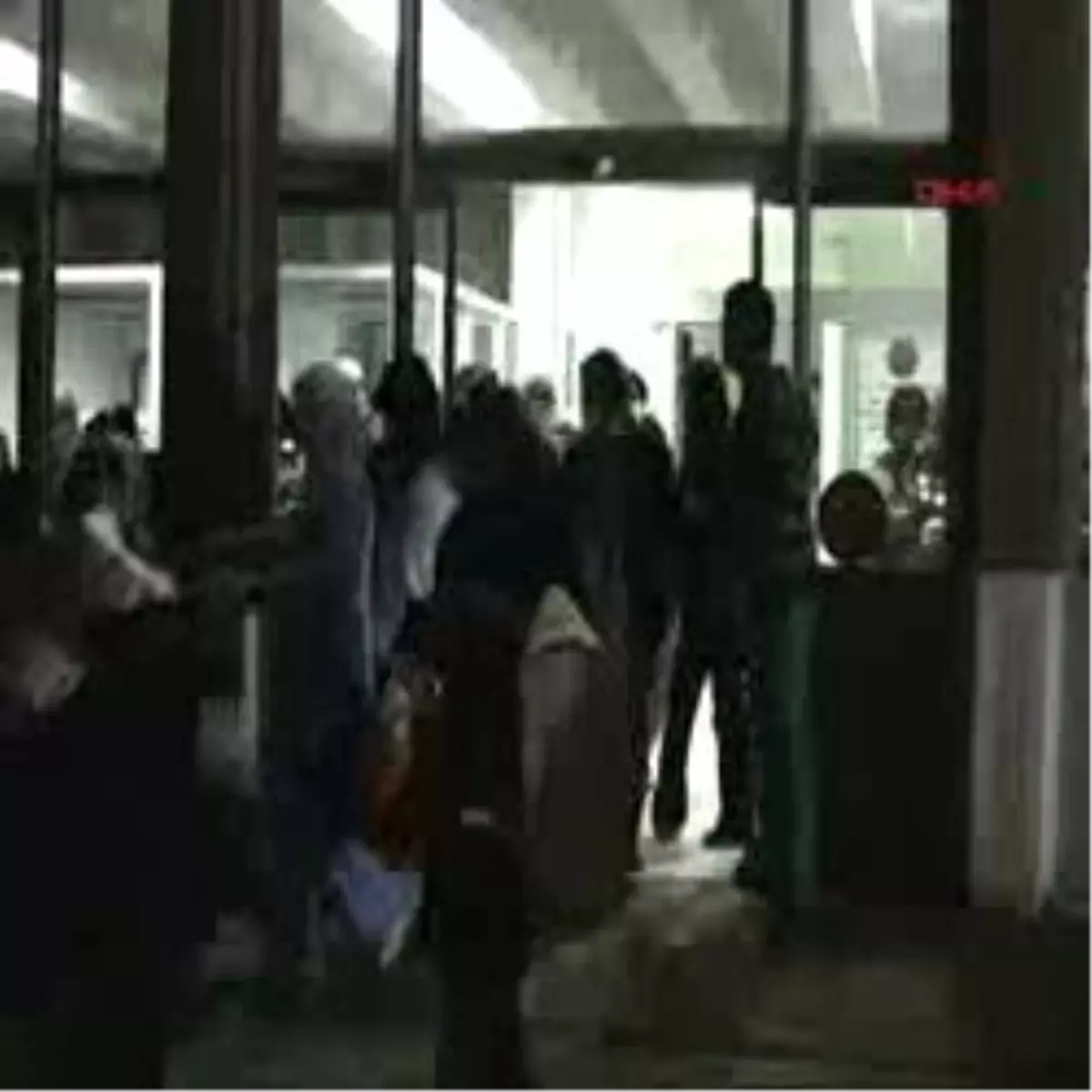 Hastanenin Kazan Dairesinde Yangın Çıktı, Hastalar Tahliye Edildi