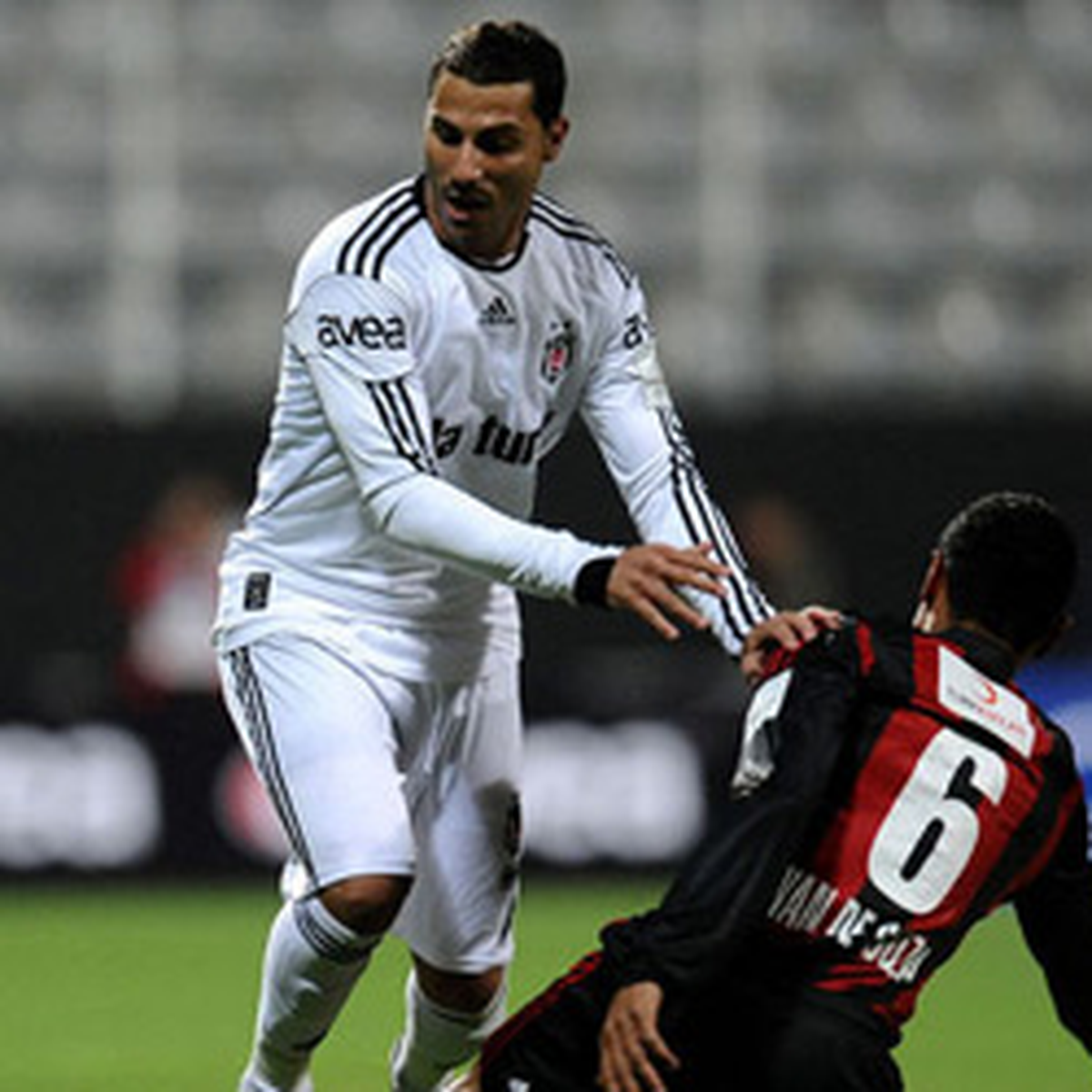 Kartal Cezasını Çekti!
