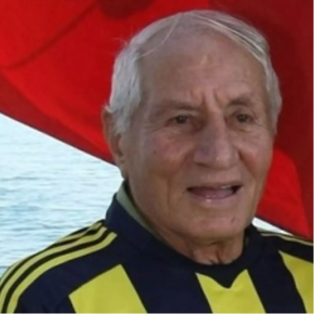 Lefter Vatanına Döndü