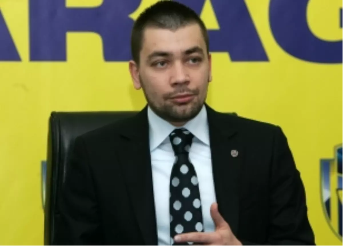 "Futbolcular Serbest Kalmayacak"