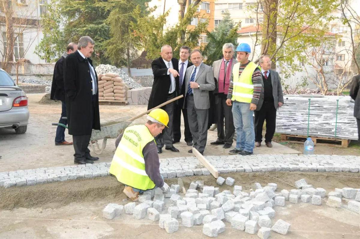 Başkan Ergün Fatih Parkı’nda İncelemelerde Bulundu