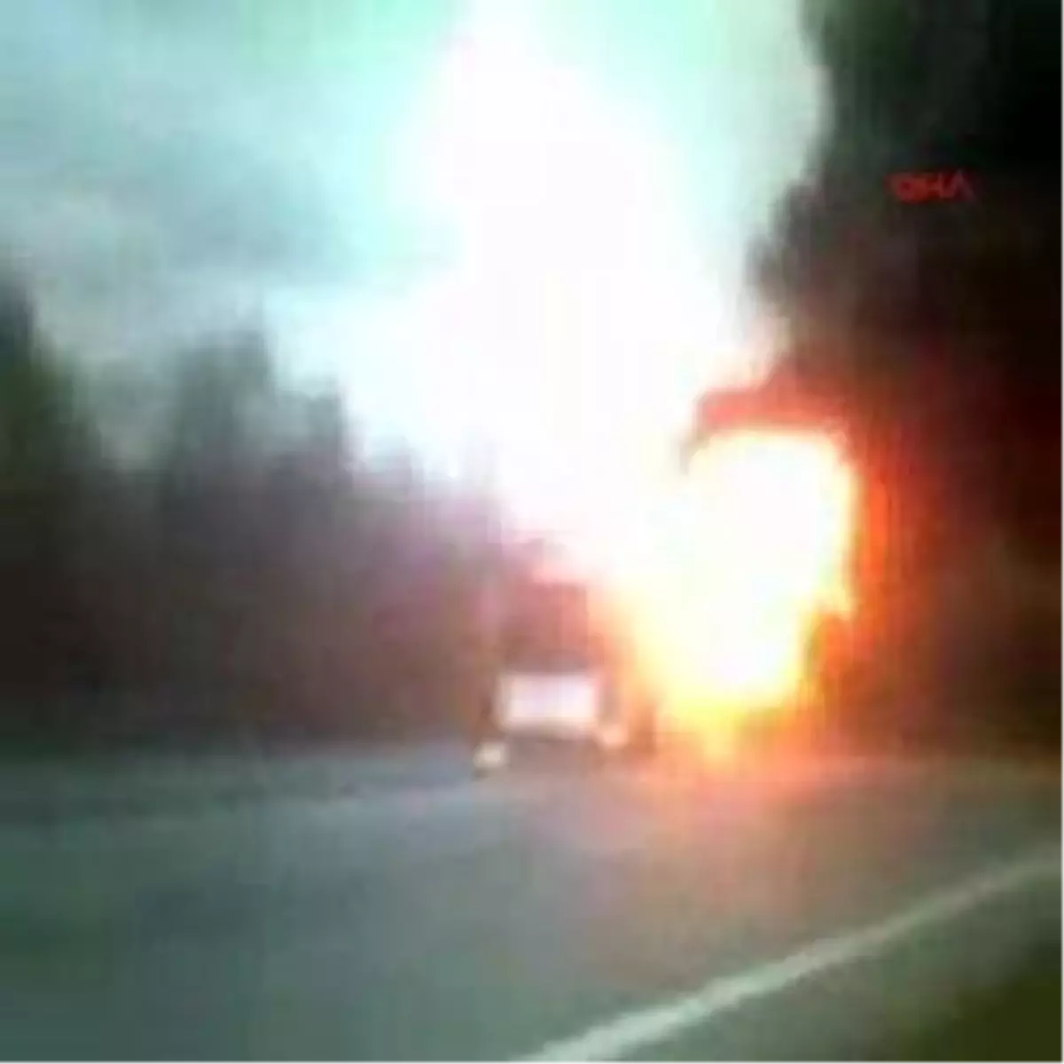 Yolcu Otobüsü Alev Alev Yandı