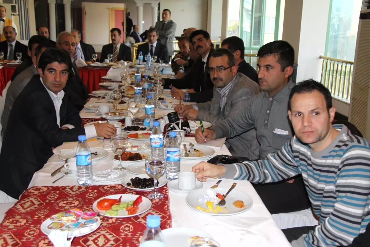 Fakıbaba Köşe Yazarlarıyla Buluştu.