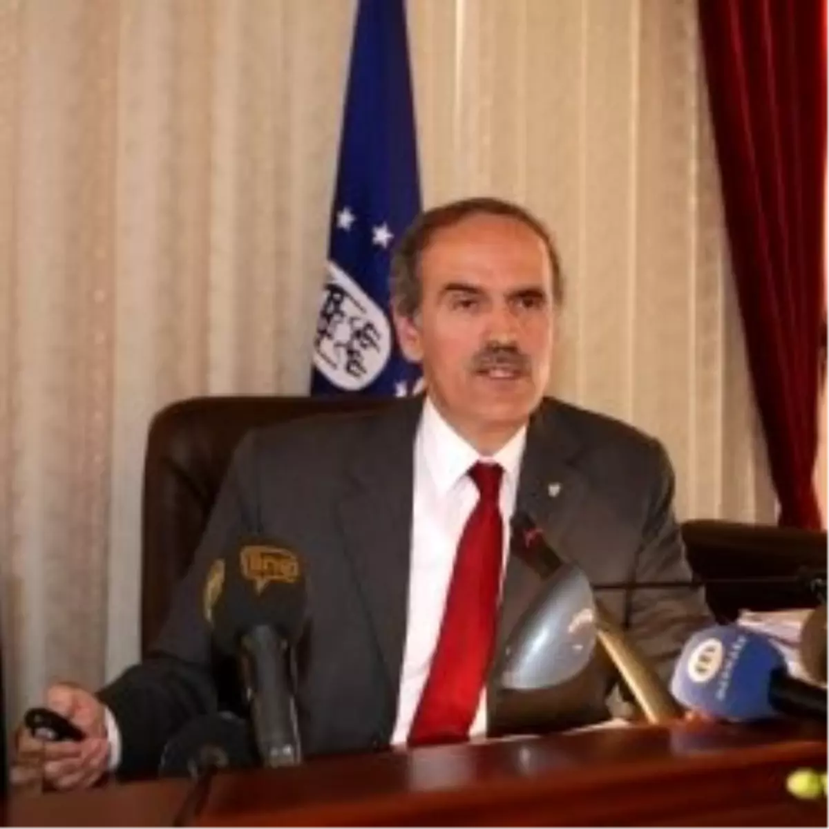 "Bursa\'nın Gelecek 100 Yılına Hizmet Edecek Bir Stat İnşa Edeceğiz"