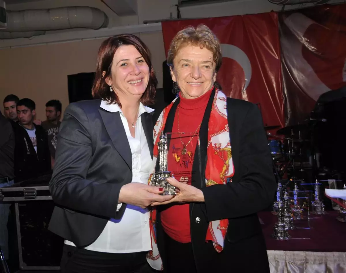 30 Yıllık Plaket Sahibini Buldu