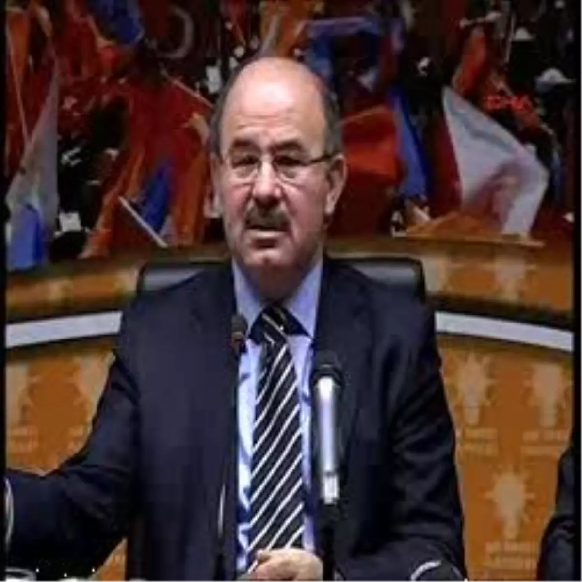 Ak Parti\'li Hüseyin Çelik, Kayseri\'de Chp\'ye Yüklendi