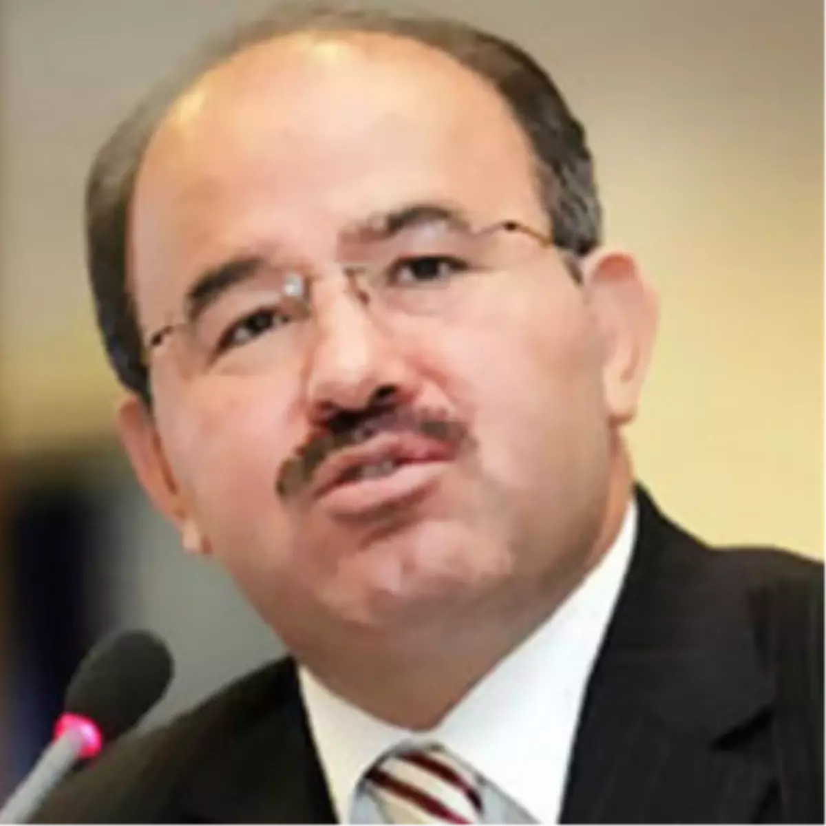 "Kılıçdaroğlu Yolsuzluk Arıyorsa Arkadaşlarına Baksın"