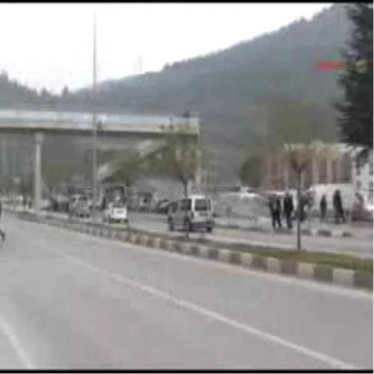 100 Metrelik Üst Geçit !