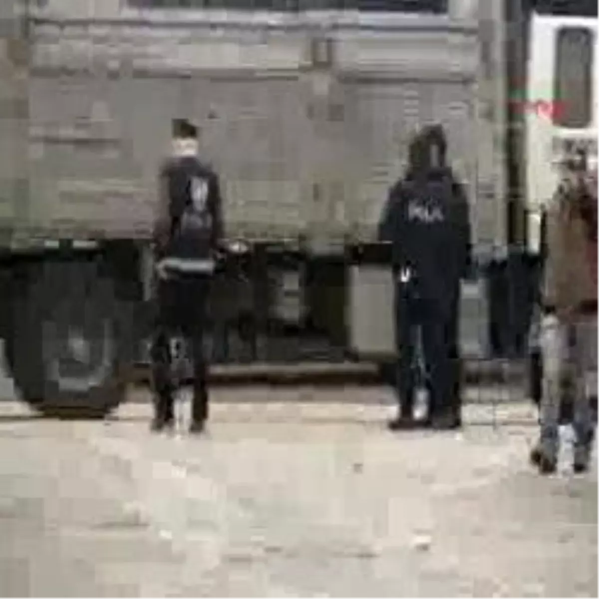 Katliam Zanlısı Kurşun Yağdırmış