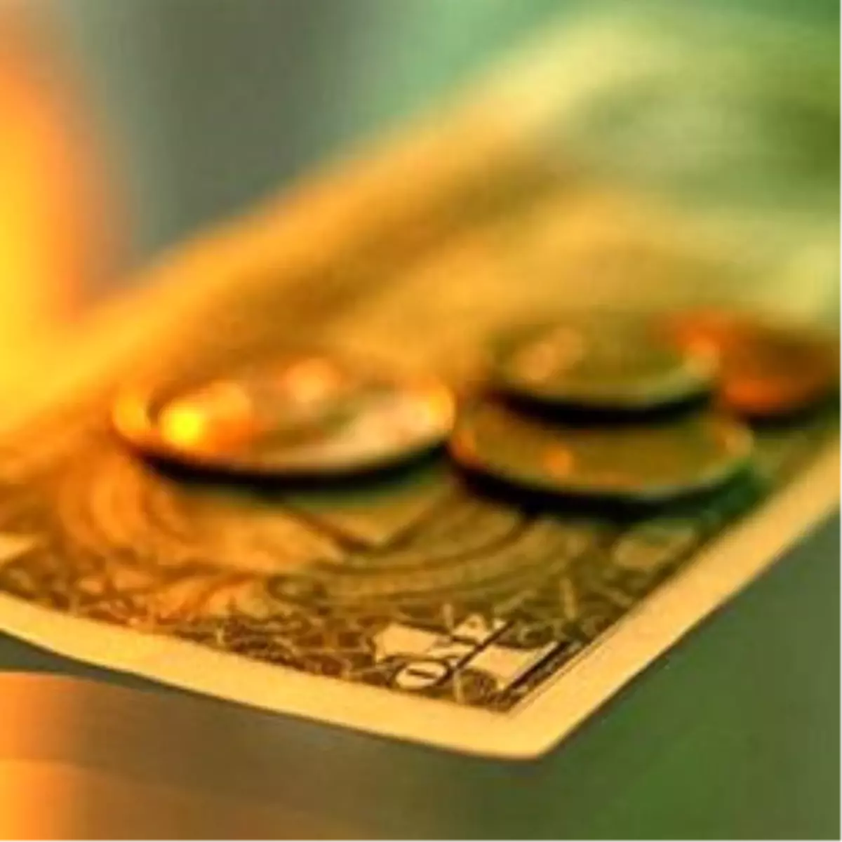 Serbest Piyasada Dolar 1,5550 Tl, Euro 2,0760 Tl\'den İşlem Görüyor