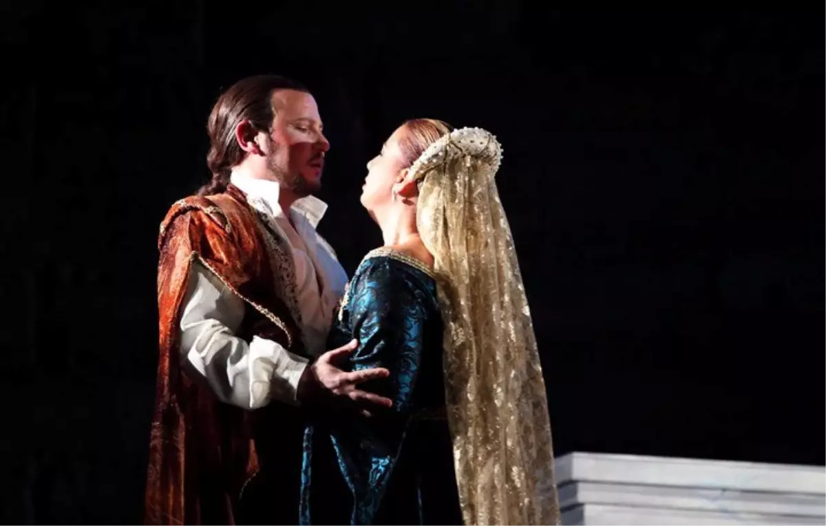 Ortaçağ’ın Sırlarla Dolu Büyülü Dünyası ANTDOB Sahnesinde…