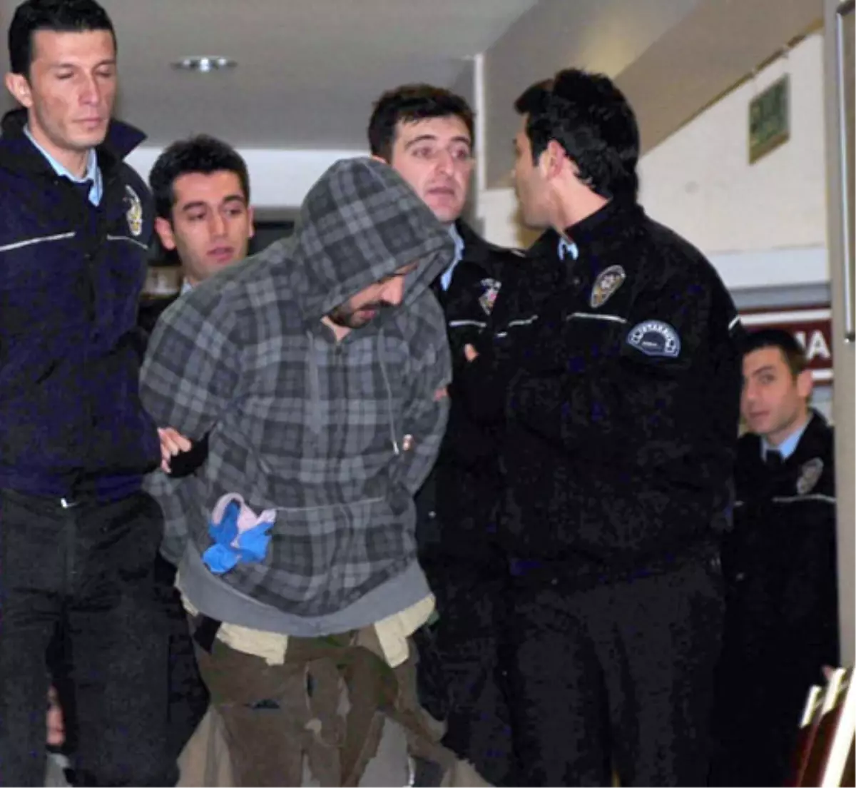 Yolcu Etkisiz Hale Getirdi