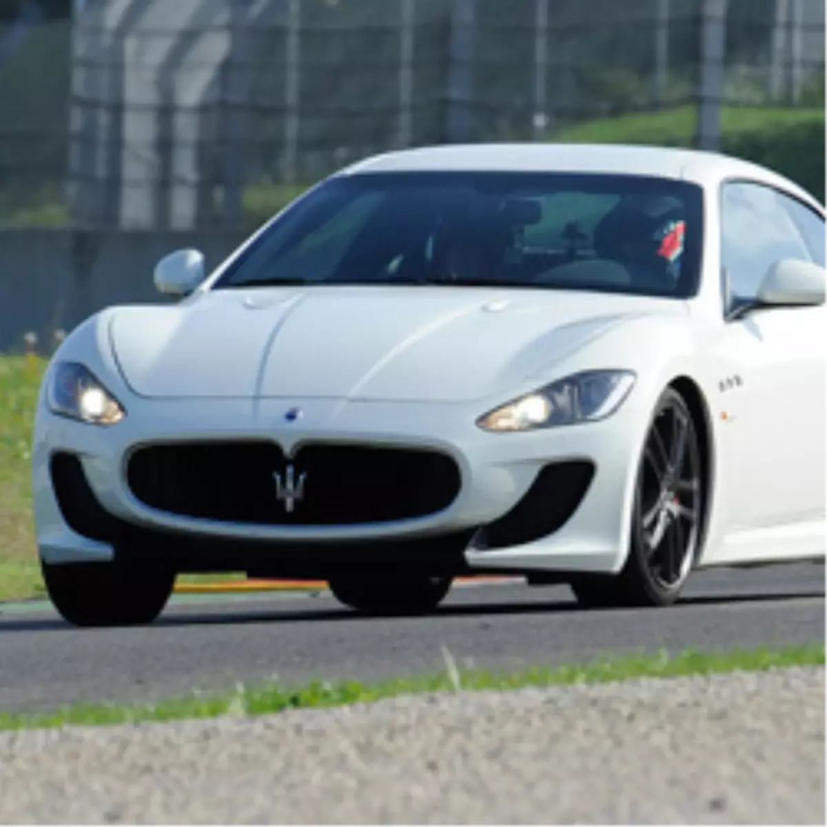 450 HP’lik "MC Stradale Şubat’ta Geliyor!