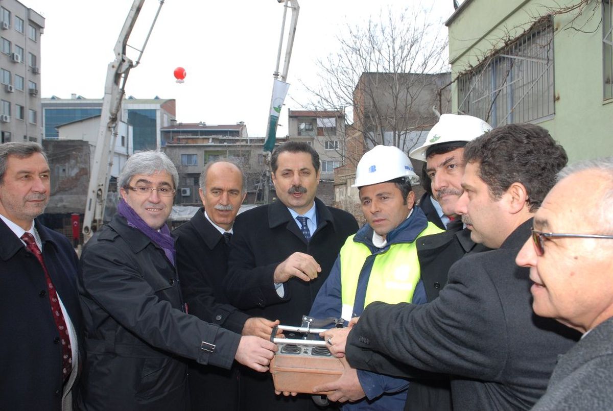 Uluyol Katlı Otoparkı’nın Temeli Atıldı
