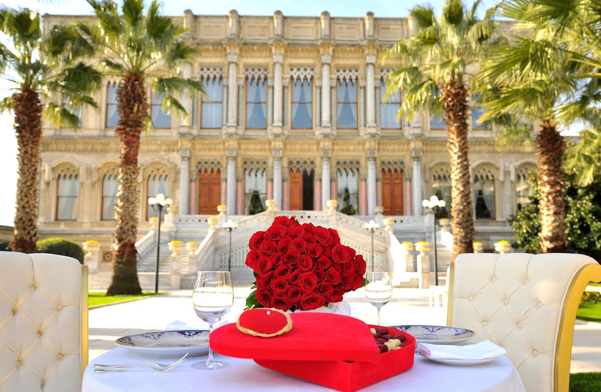 Çırağan\'da 14 Şubat Sürprizi