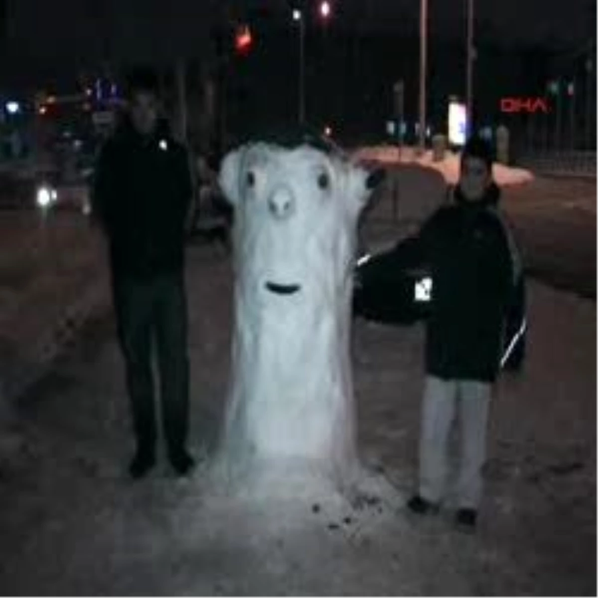 Sivas\'ta Kar 164 Köy Yolunu Ulaşıma Kapattı
