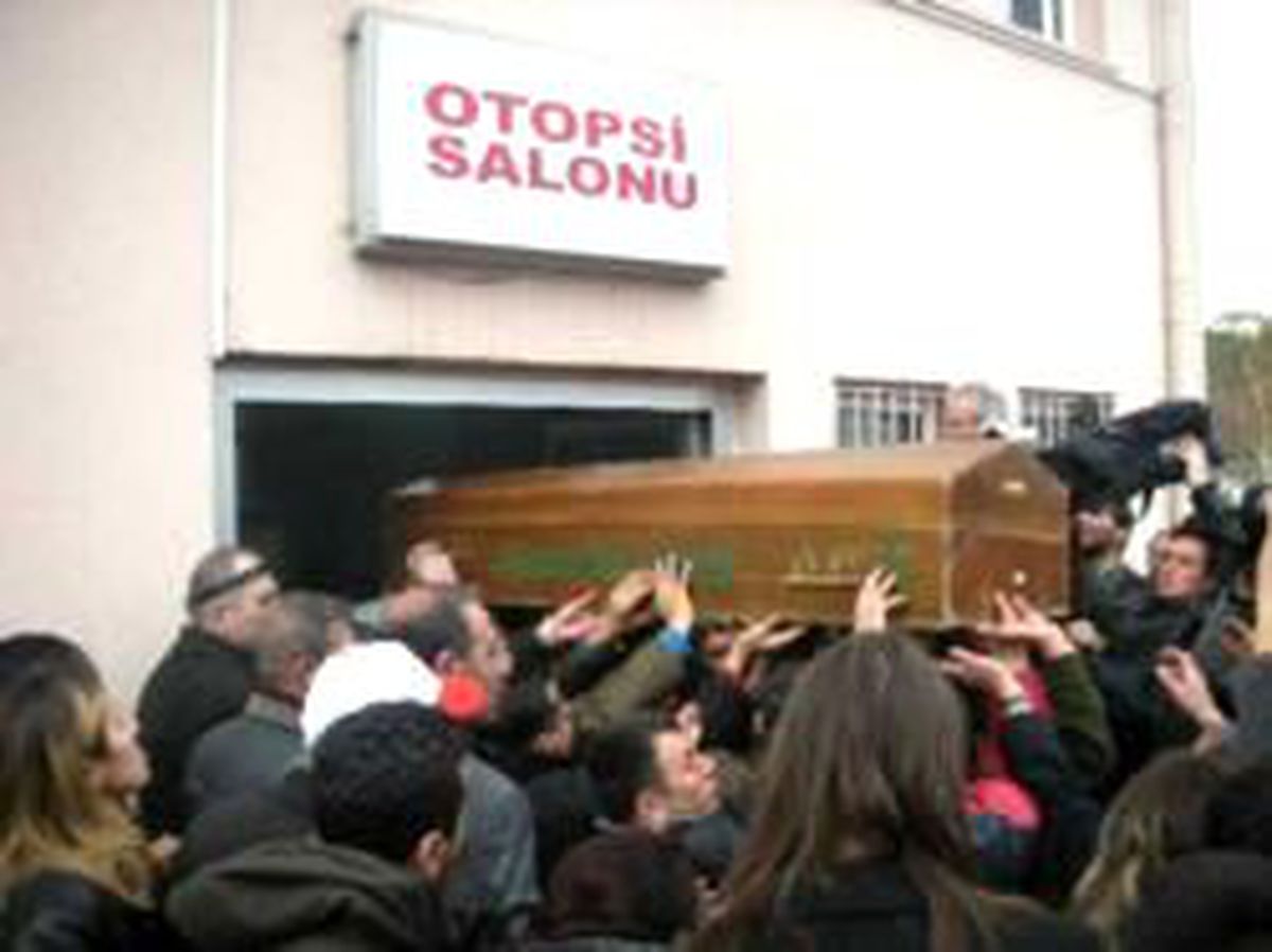 Ava Giden Muhtar, Arazide Ölü Bulundu