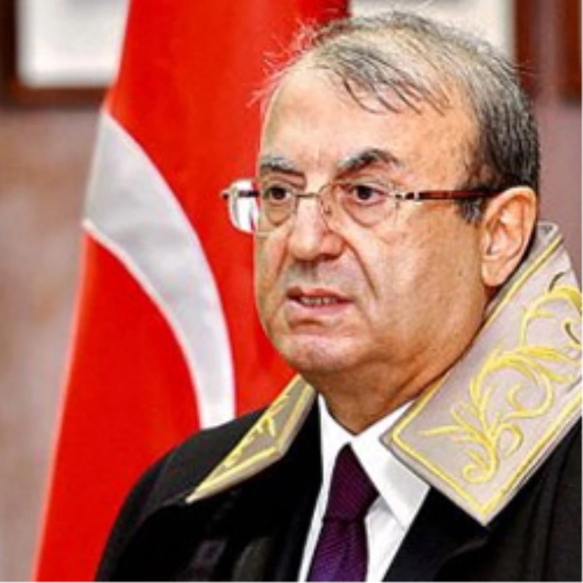 \'Adalet Bakanı Özür Dilesin\'