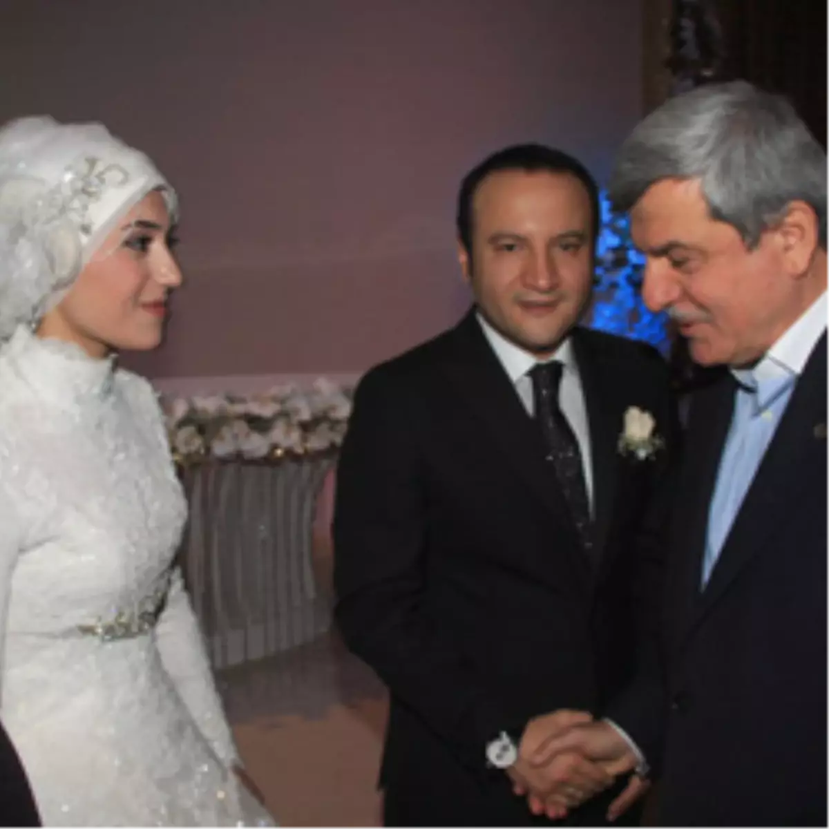 Başkan, Ankara’da Düğüne Katıldı
 
