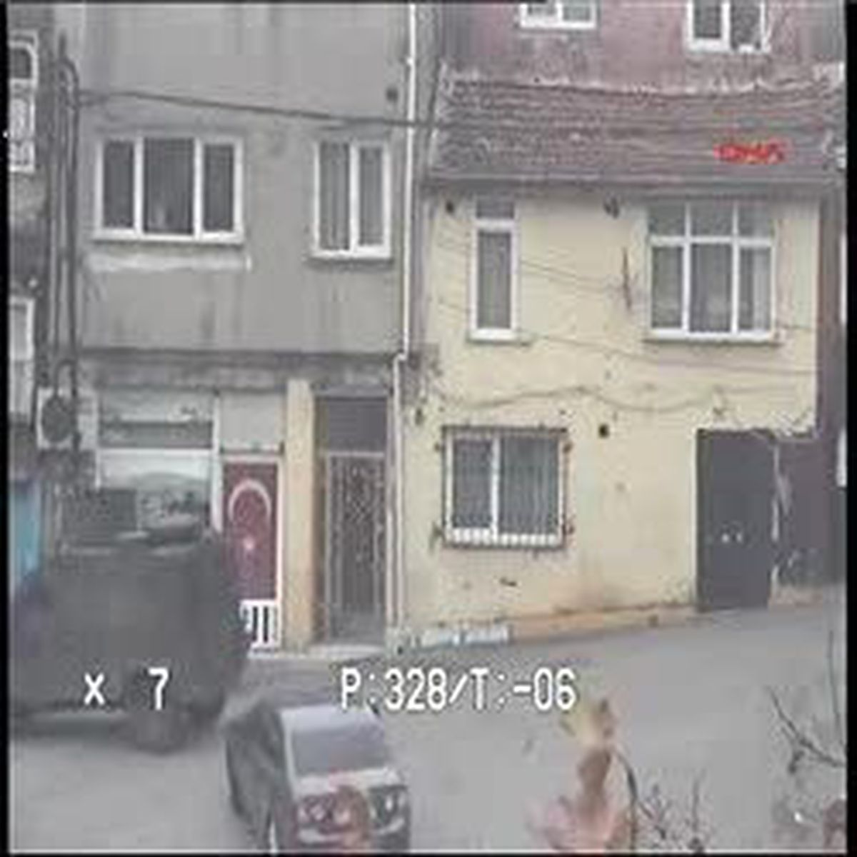 Hacıhüsrev'de Nefes Kesen Operasyon Polis Kamerasında