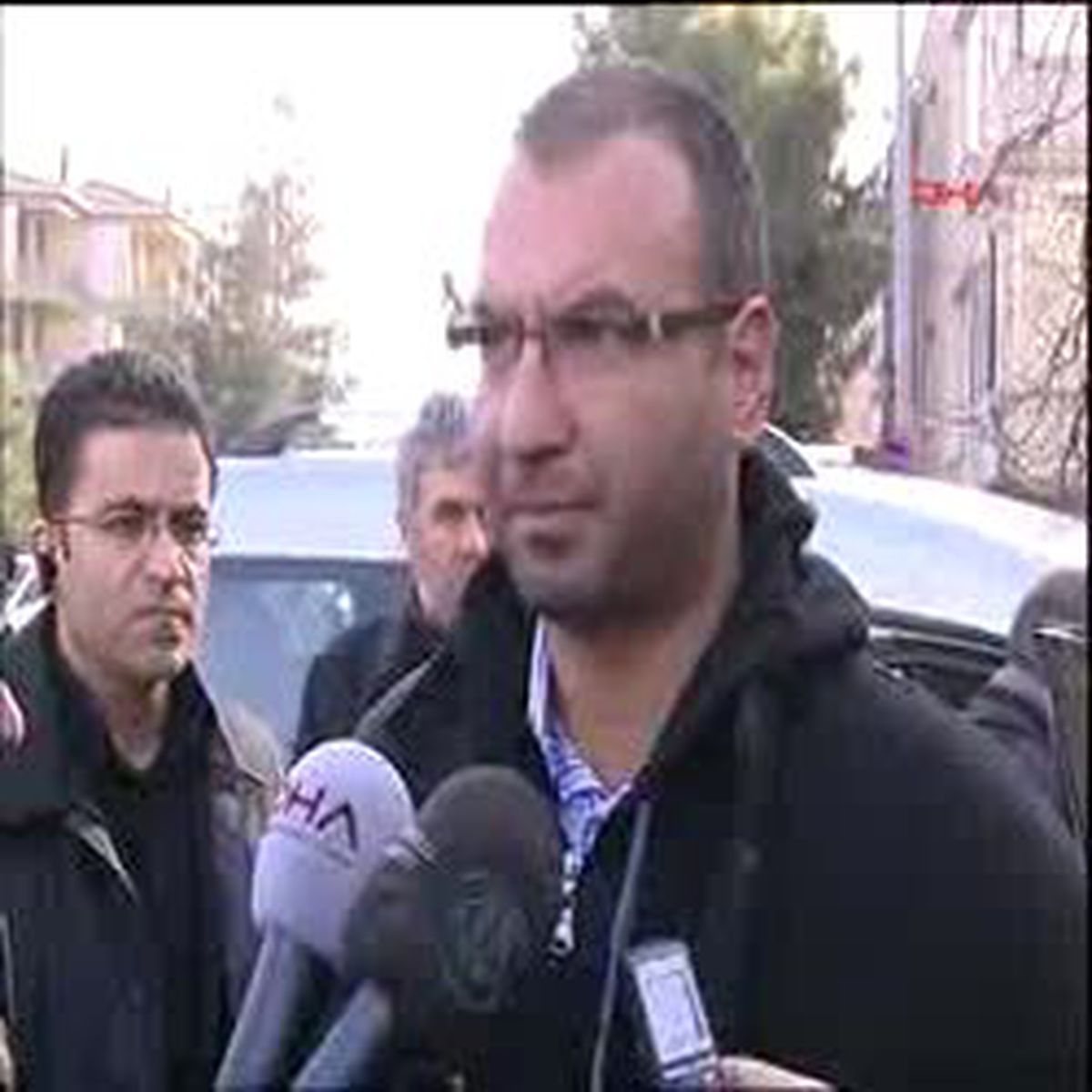 Kıvırcık Ali'nin Sanatçı Dostları Şokta