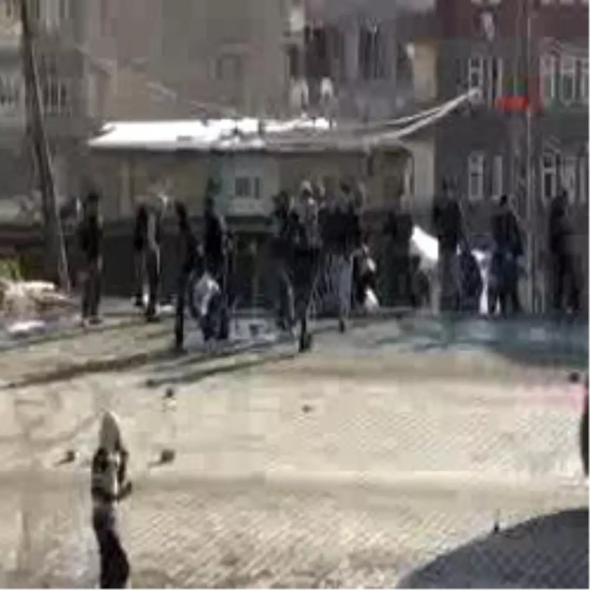 Hakkari ve Yüksekova\'da Olaylar Çıktı