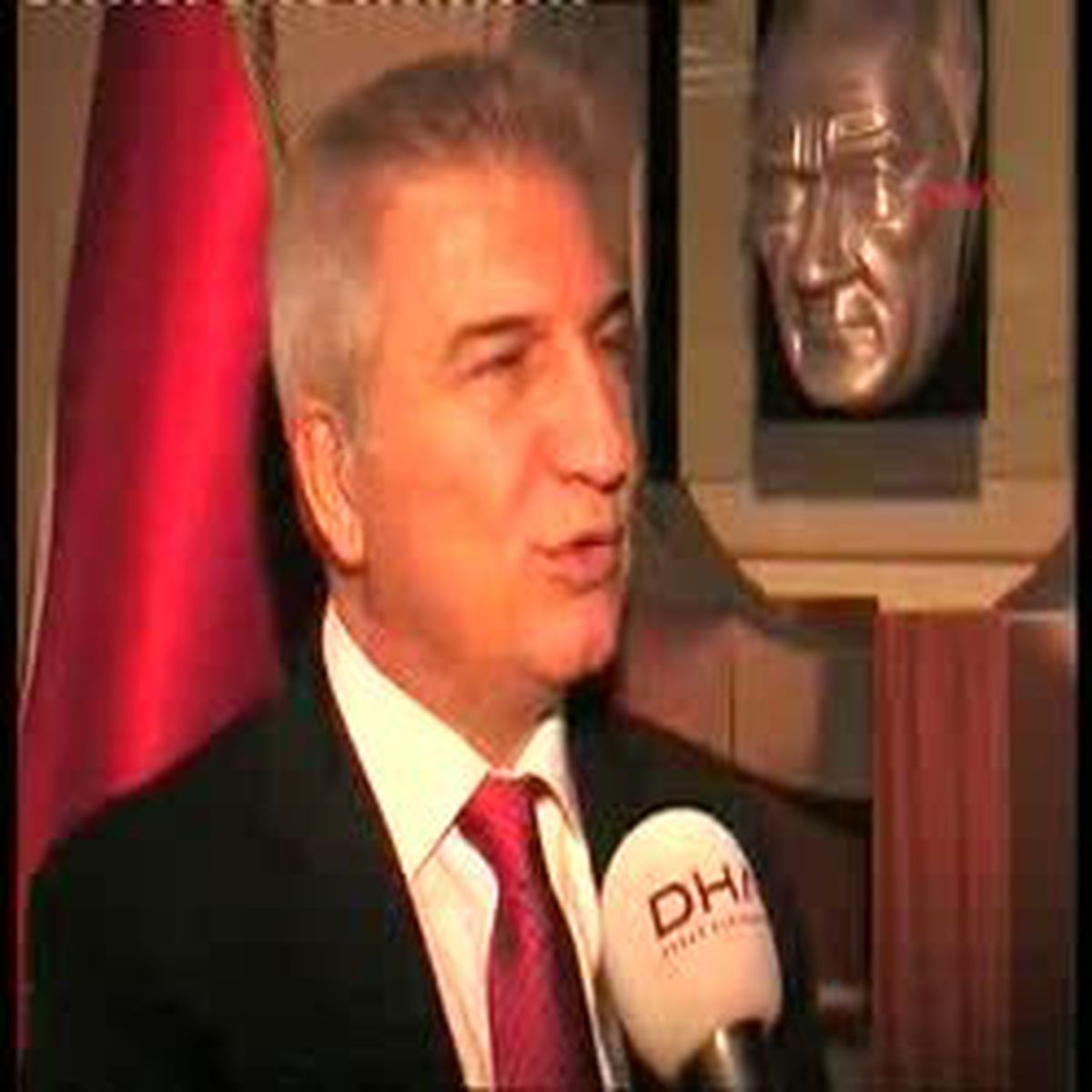 'İnsanlık Anıtı'na Karşıyaka Talip