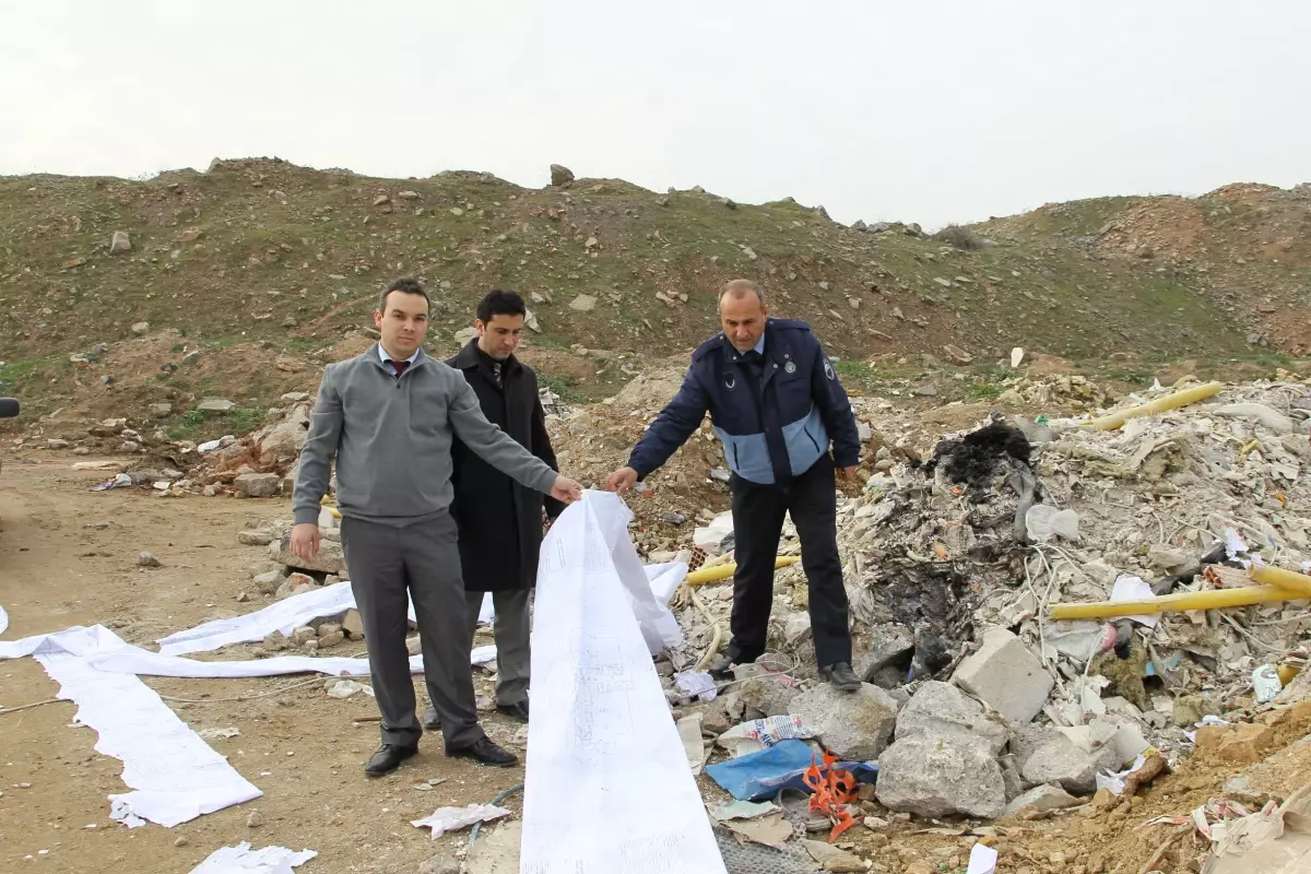 Kaçak Molozla Mücadele Sürüyor